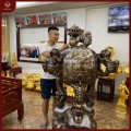 Đỉnh thất lân vờn cầu khảm ngũ sắc cao 1m7
