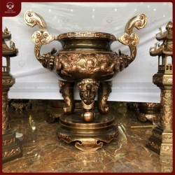 Lư hương cỡ lớn đồng đỏ cạo màu song long chầu nguyệt