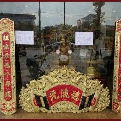 Cuốn thư câu đối đồng vàng 1m76 tinh xảo