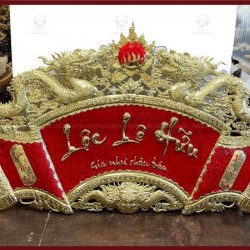 Cuốn thư câu đối đồng vàng sơn đỏ 1m55