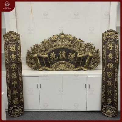Cuốn thư câu đối đồng vàng giả cổ