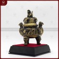 Lư đốt trầm nghê bằng đồng hun giả cổ