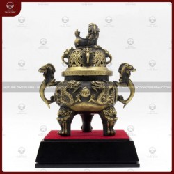 Lư đốt trầm nghê bằng đồng hun giả cổ