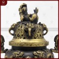 Lư đốt trầm nghê bằng đồng hun giả cổ