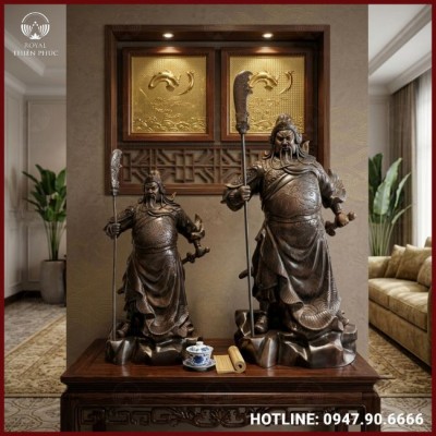 Tượng Quan Công cầm Long đao bằng đồng vàng hun giả cổ