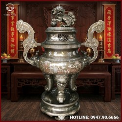 Đỉnh đồng cỡ lớn thân chạm khung cảnh Vinh Quy Bái Tổ bằng đồng đỏ