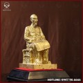 Tượng Bác Hồ ngồi ghế mây bằng đồng vàng cao 20cm