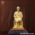 Tượng Bác Hồ ngồi ghế mây bằng đồng vàng cao 20cm