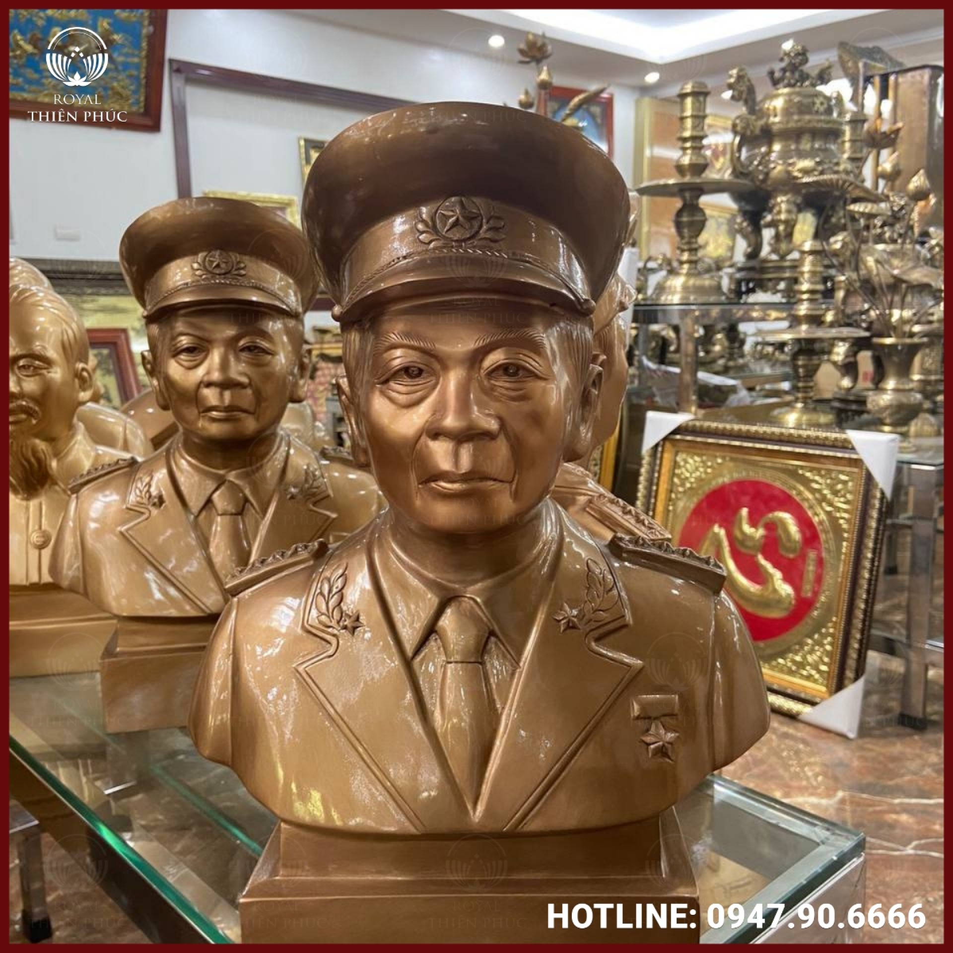 Tượng Đại Tướng Võ Nguyên Giáp bằng đồng đỏ giả cổ cao cấp 