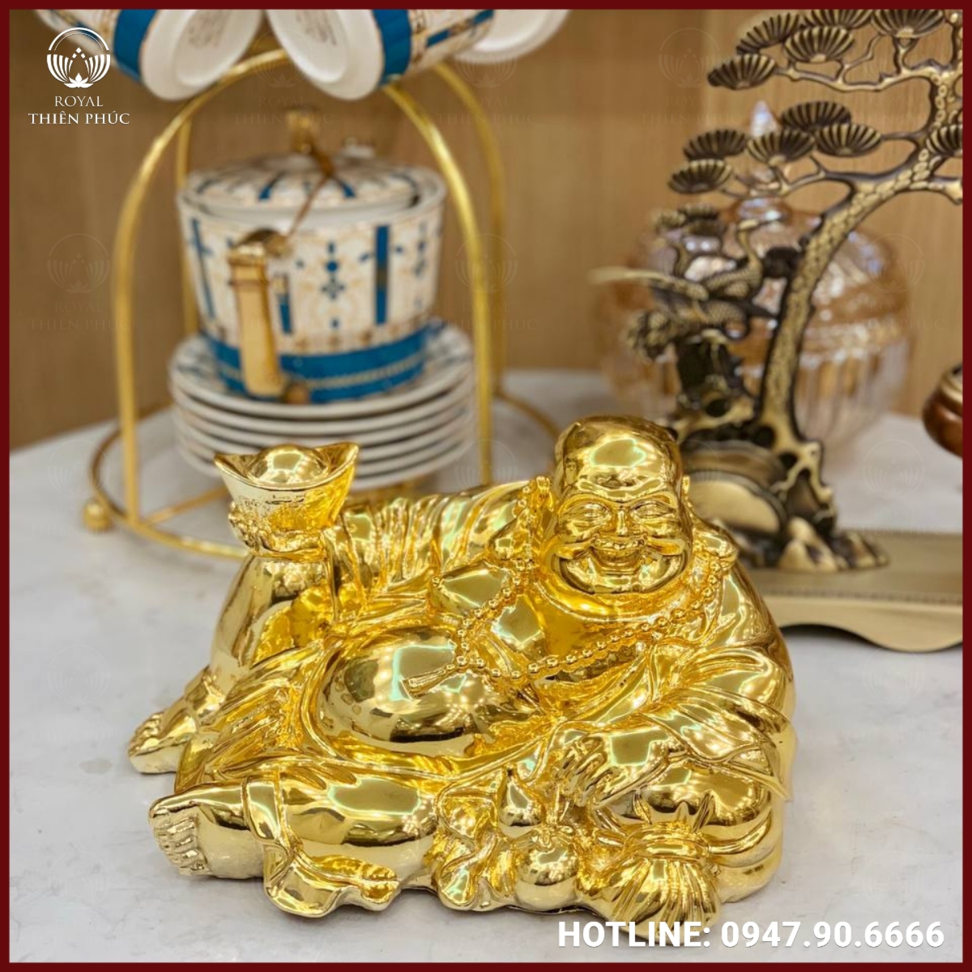 Tượng Phật Di Lặc cầm kim nguyên bảo thếp vàng 9999