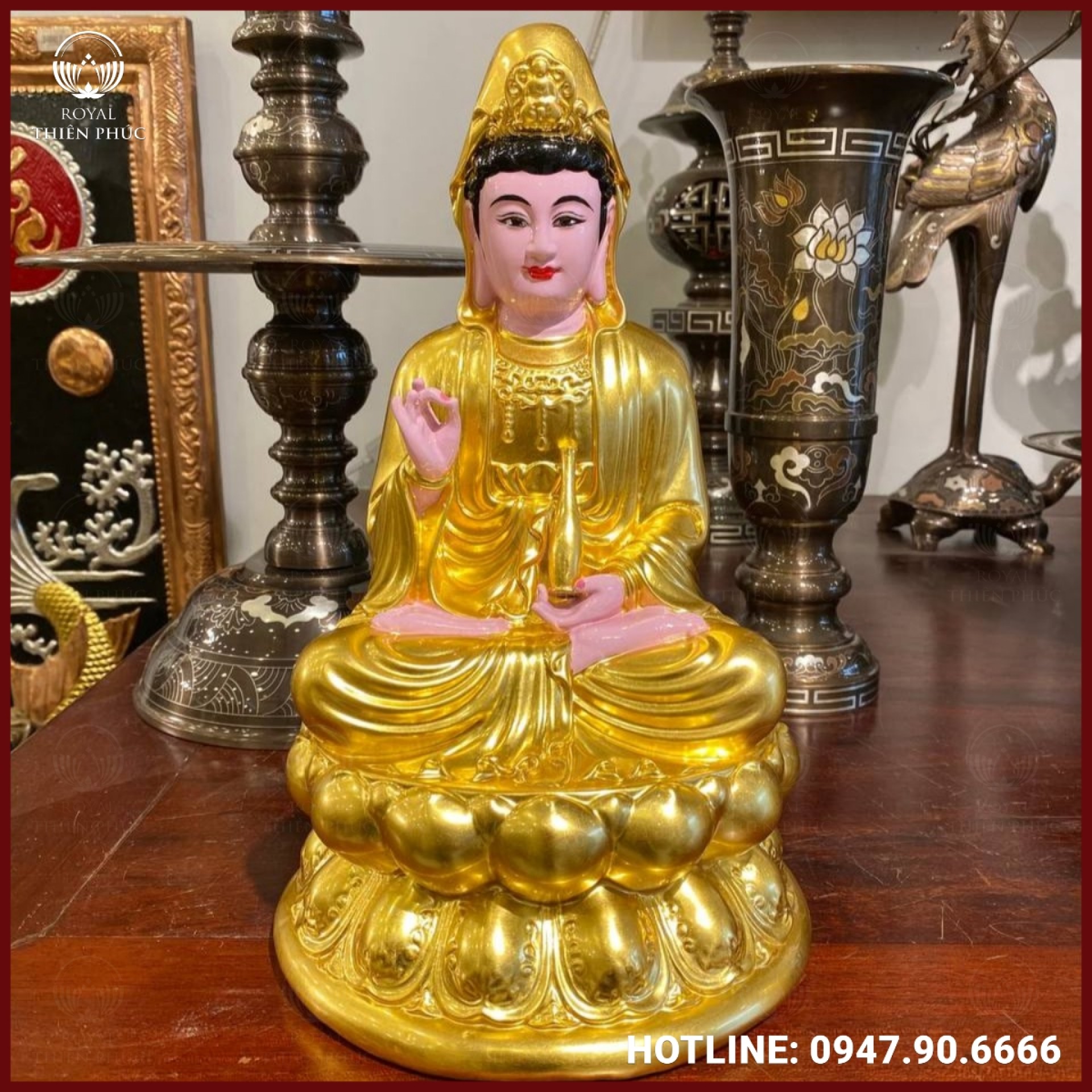 Tượng Phật Quan Âm bằng đồng đỏ dát vàng