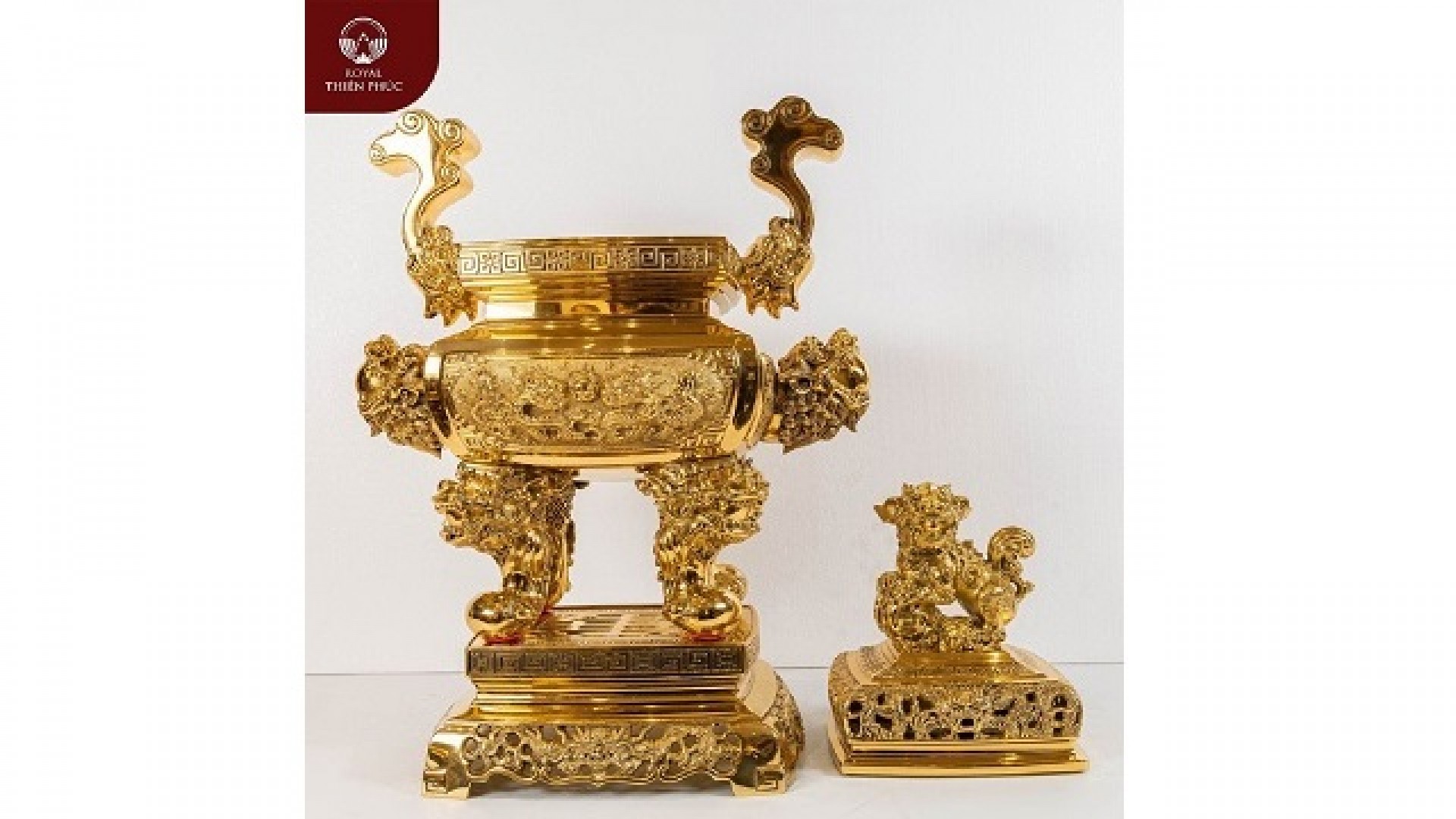 Đỉnh đồng Đài Loan dáng vuông cao 70cm, nặng 20.9kg