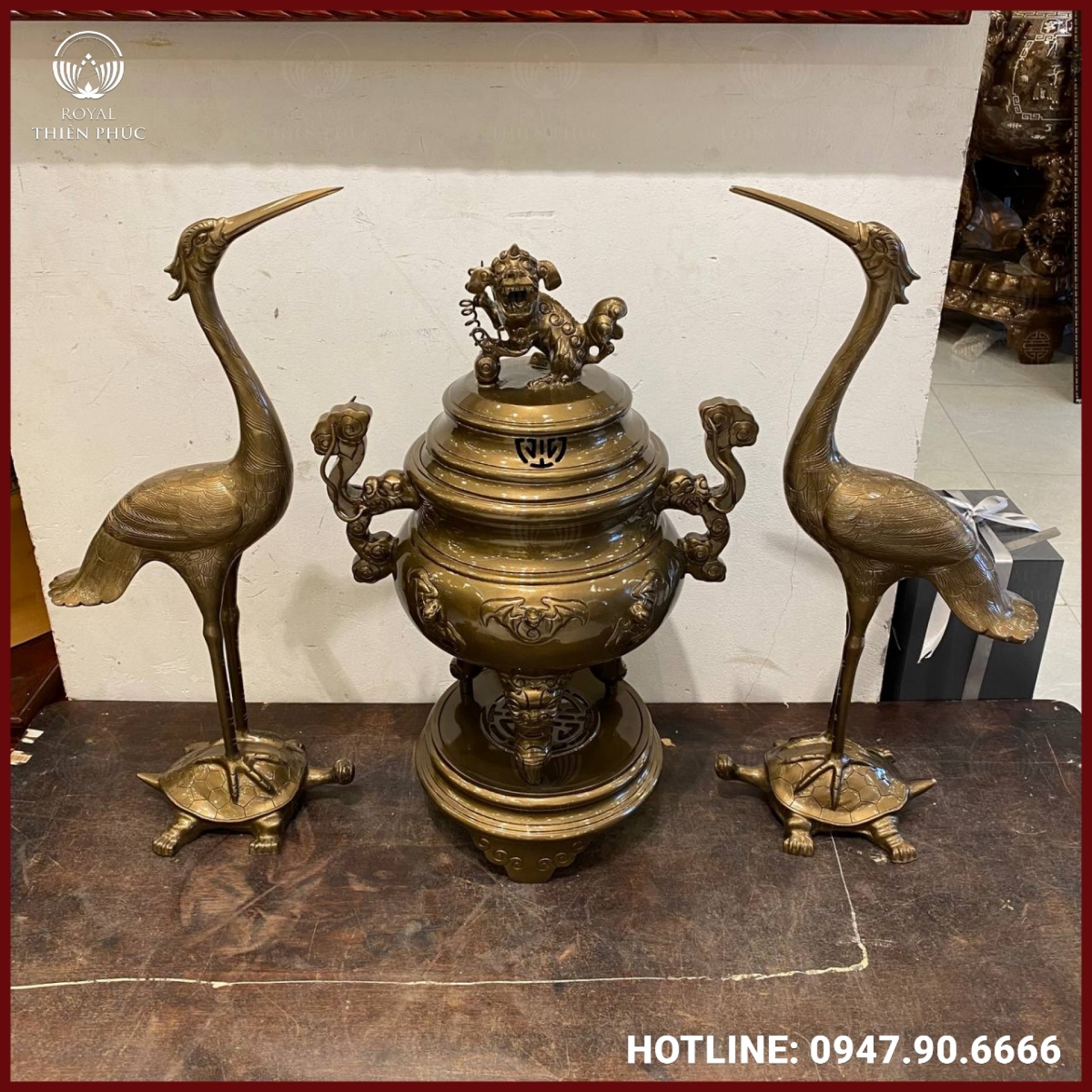 Bộ tam sự hạc chạm dơi đồng đỏ làm màu nâu cổ kính