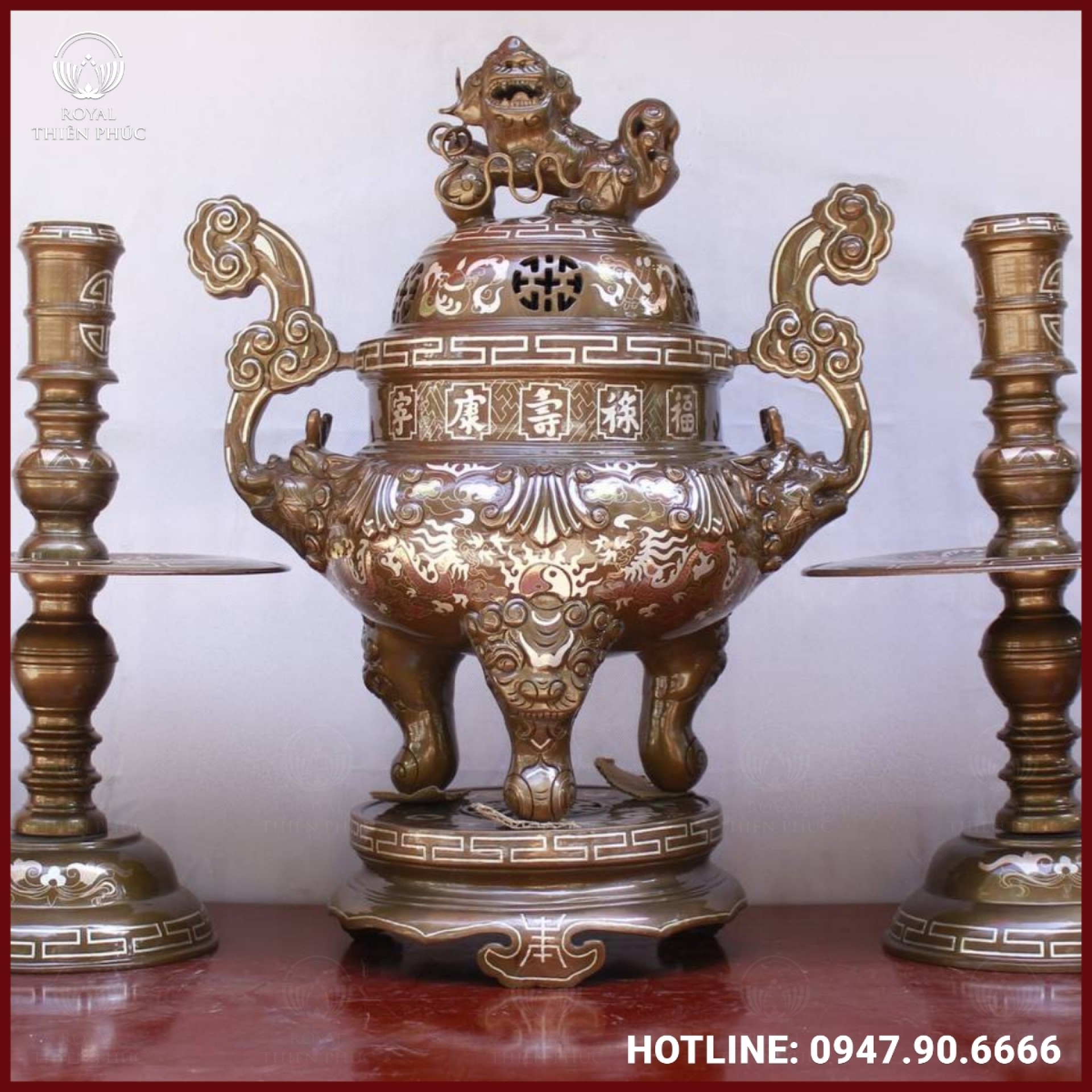 Tam sự nến chạm hoa sòi bằng đồng khảm tam khí cao cấp