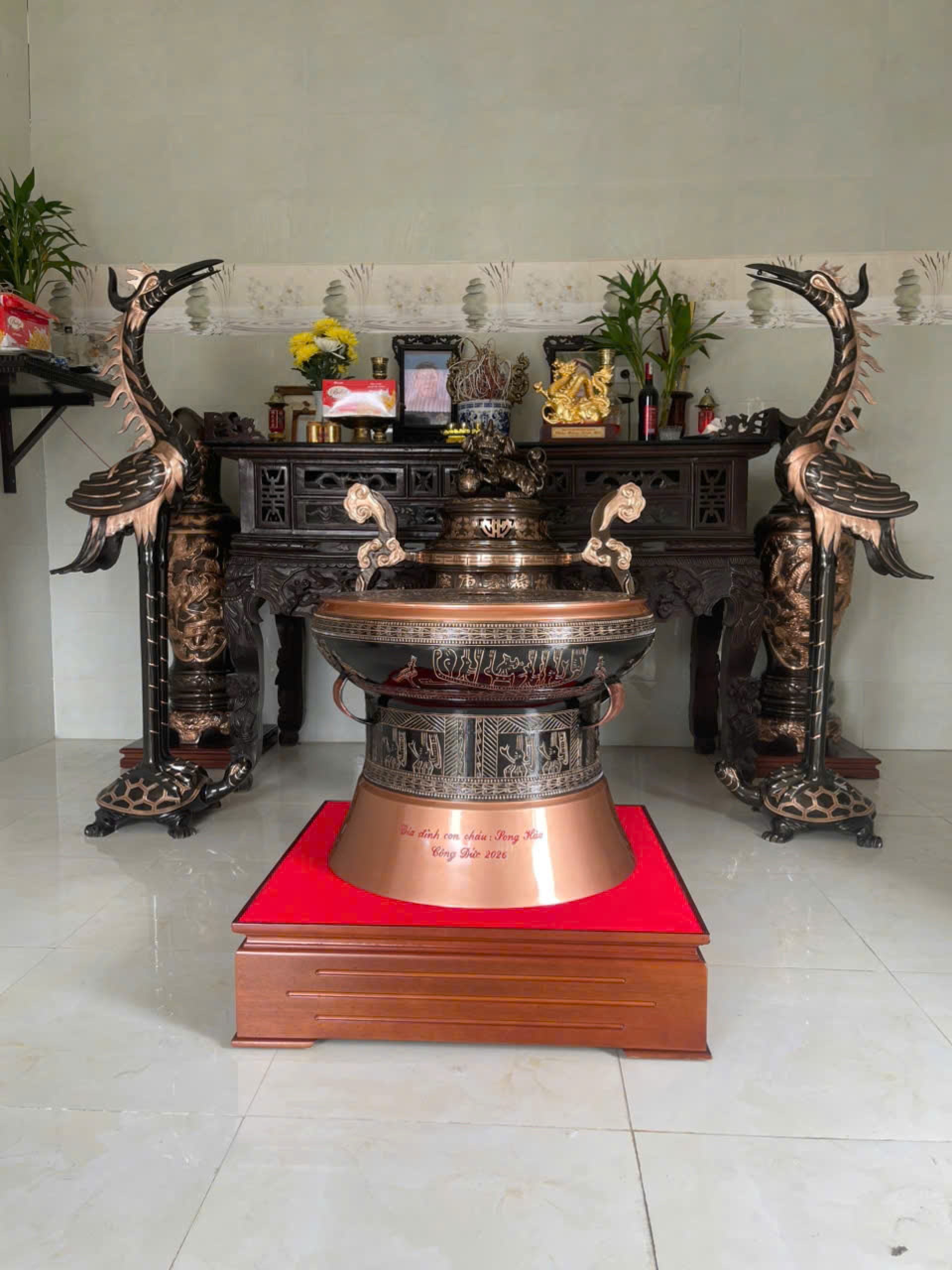 Đồ đồng Thiên Phúc bàn giao đỉnh tai mây, lọ lục bình, hạc đồng và trống đồng tại Thanh Hóa