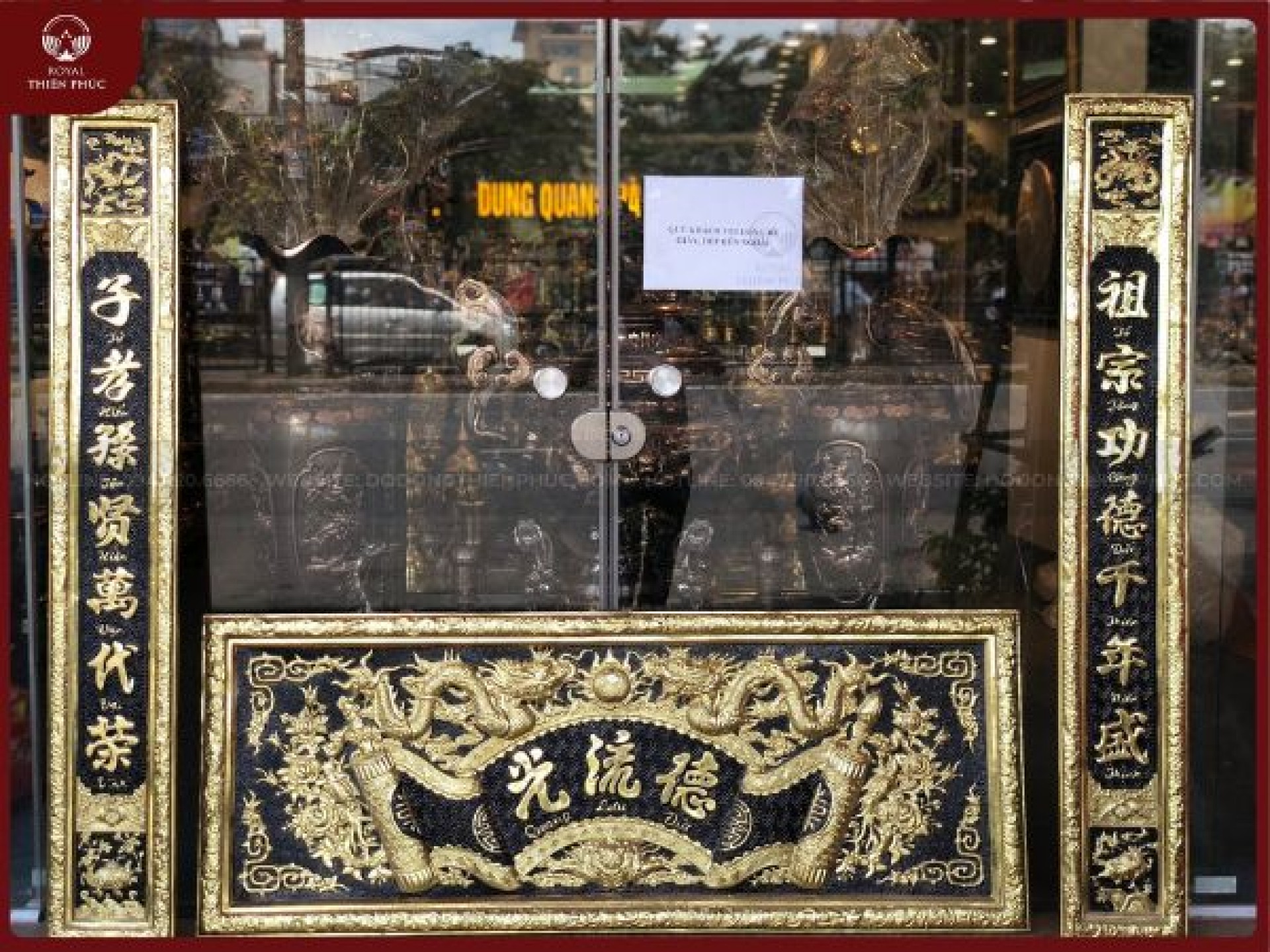 Đại tự câu đối đồng vàng sơn đen