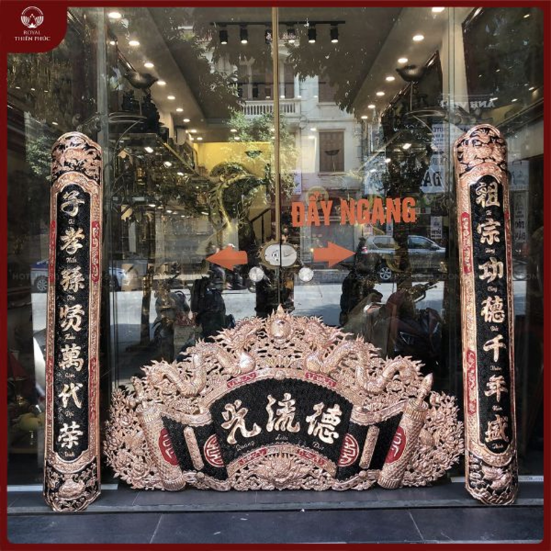 Cuốn thư câu đối đồng đỏ 1m55