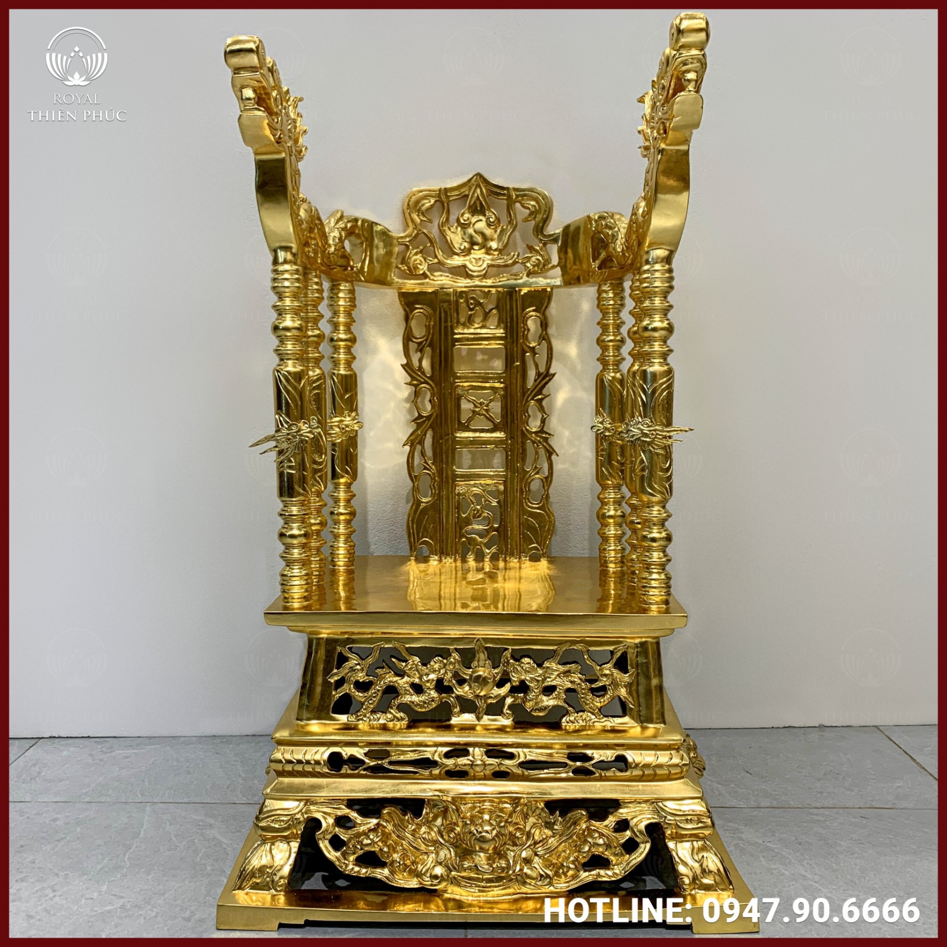 Ngai thờ gia tiên đẹp bằng đồng đỏ thếp vàng cao 81cm