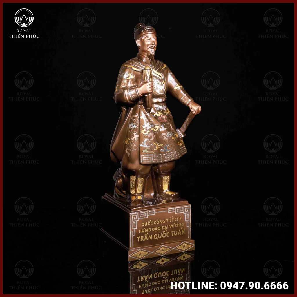 Tượng Trần Quốc Tuấn tam khí dát điểm vàng 50cm 2 Tượng Trần Quốc Tuấn tam khí dát điểm vàng 50cm