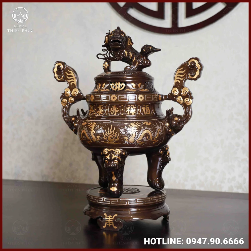 Đỉnh đồng chạm rồng đỏ tam khí dát điểm vàng 2 Đỉnh đồng chạm rồng đỏ tam khí dát điểm vàng