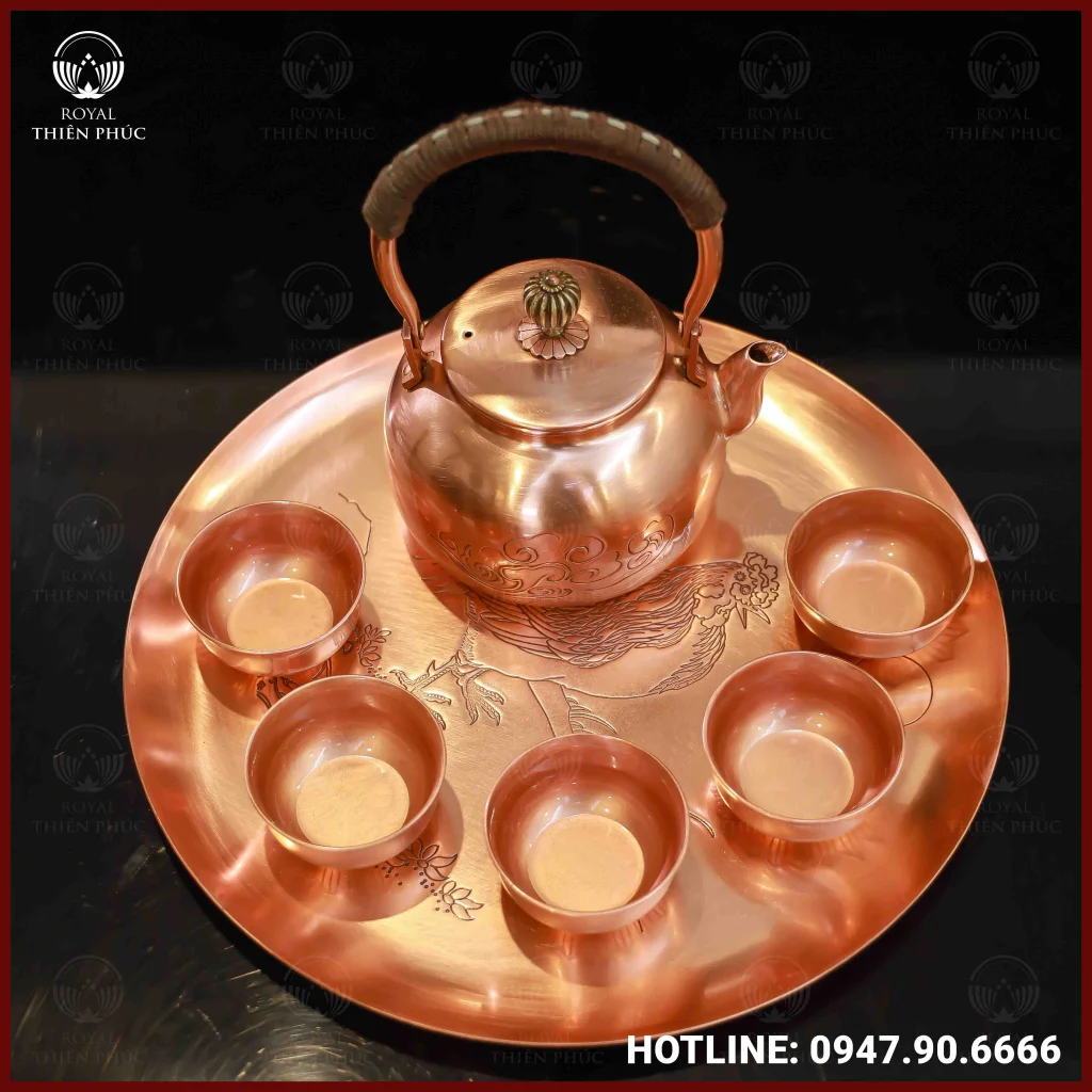 Bộ ấm chén đồng đỏ chạm khắc tinh xảo 3 Bộ ấm chén đồng đỏ chạm khắc tinh xảo