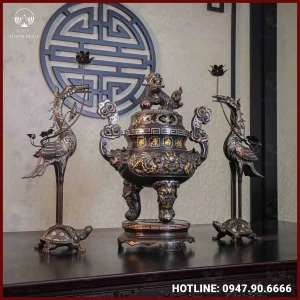 Bộ tam sự hạc đồng đỏ khảm ngũ sắc chạm rồng 60cm 2 Bộ tam sự hạc đồng đỏ khảm ngũ sắc chạm rồng 60cm