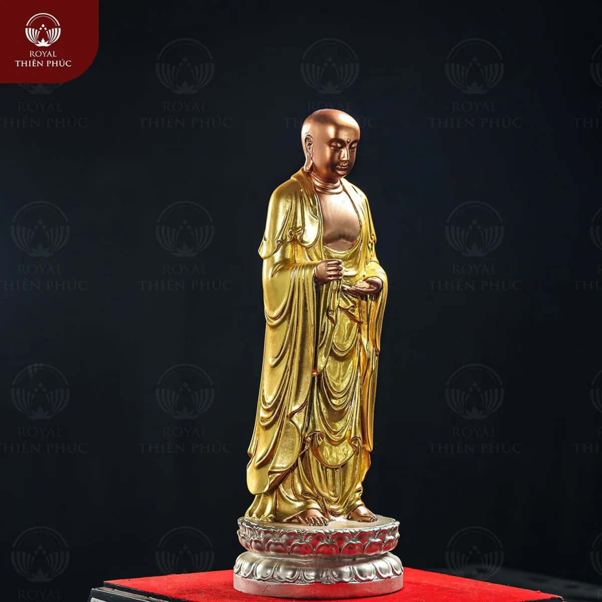 Tượng Đại Hiếu Mục Kiền Liên đứng đài sen bằng đồng dát vàng dát bạc 1 tuongdaihieumuckienliendungdaisenbangdongdatvangdatbac1 w1200