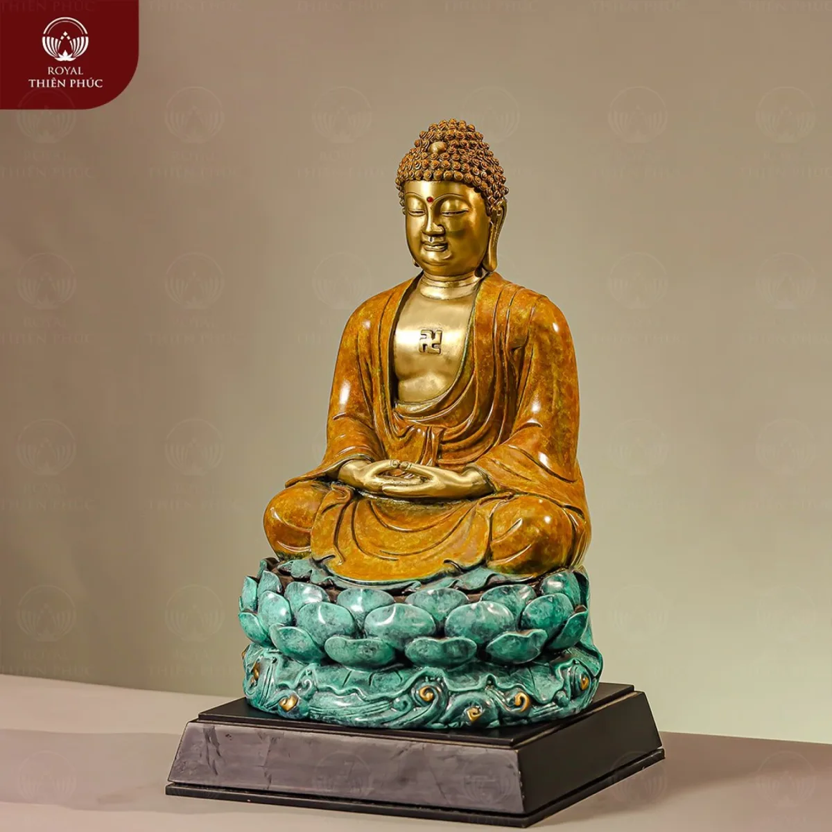 Tượng Đức Phật A Di Đà ngự trên đài sen bằng đồng vàng 1 Tượng Đức Phật A Di Đà ngự trên đài sen bằng đồng vàng