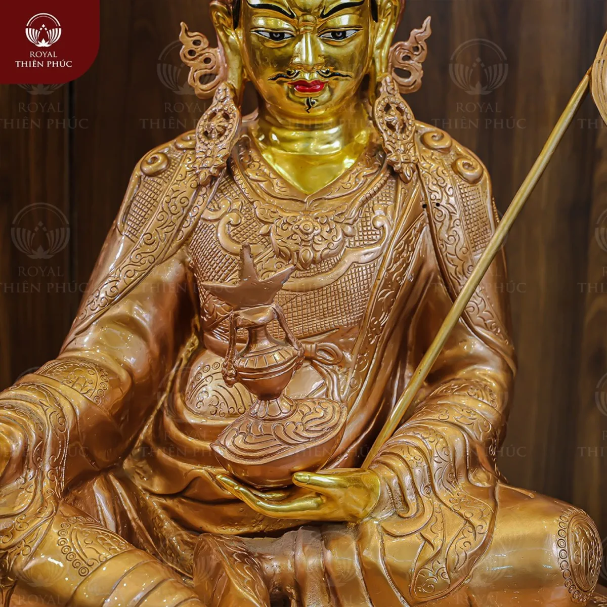 tuongducphatlienhoasanhbangdongdodatdiemvang2 w1200