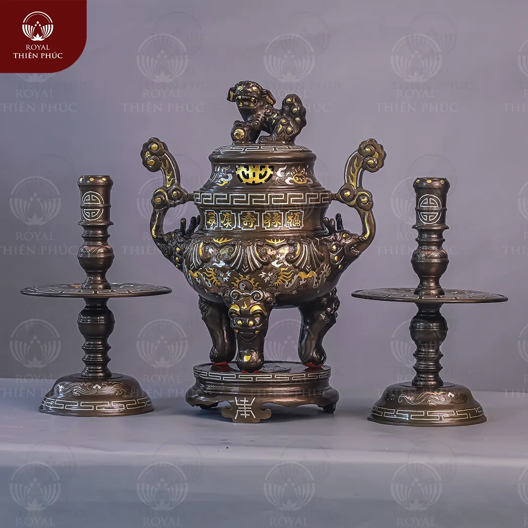 Bộ tam sự đỉnh nến cao cấp bằng đồng khảm tam khí dát điểm vàng 3 329 3 w1200