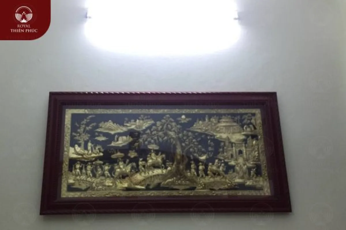 Giao và lắp đặt tranh Vinh Quy Bái Tổ cho khách 2 tranhvinhquybaito1 w1200