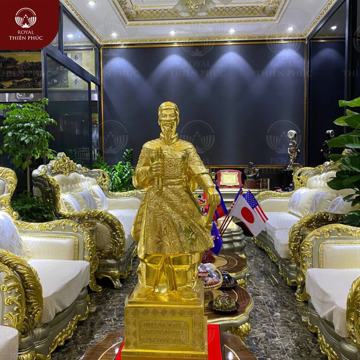 Bàn giao Tượng Trần Hưng Đạo 70 dát vàng tại Đông Anh - Hà Nội 2 Bàn giao Tượng Trần Hưng Đạo 70 dát vàng tại Đông Anh - Hà Nội